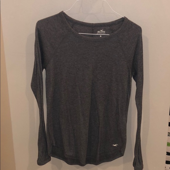 Hollister Long Sleeve - Picture 1 of 3